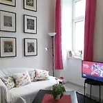 Studio In A Viennese Traditional Building, Central Location