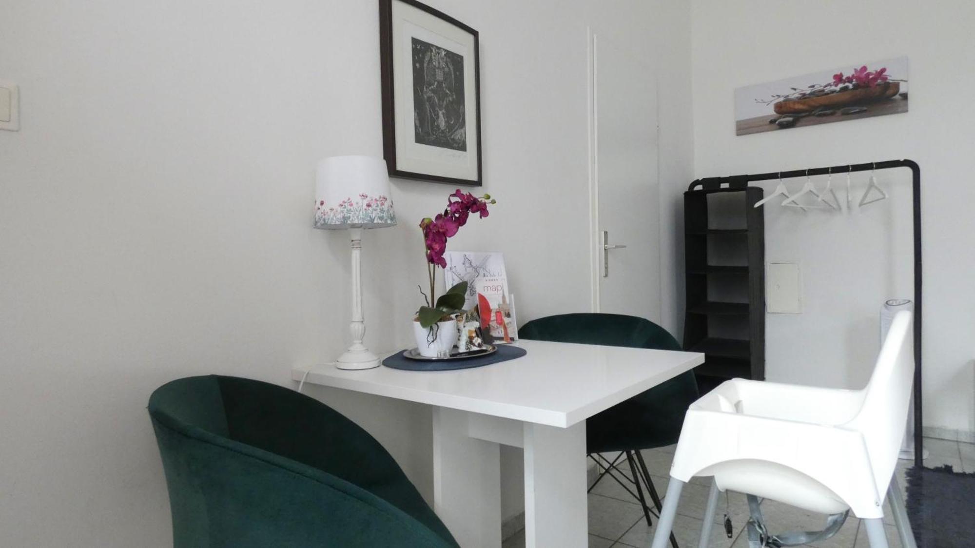 In A Viennese Traditional Building, Location Apartment Wien